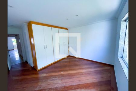 Casa à venda com 4 quartos, 350m² em Barra da Tijuca, Rio de Janeiro