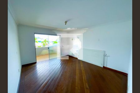 Casa à venda com 4 quartos, 350m² em Barra da Tijuca, Rio de Janeiro