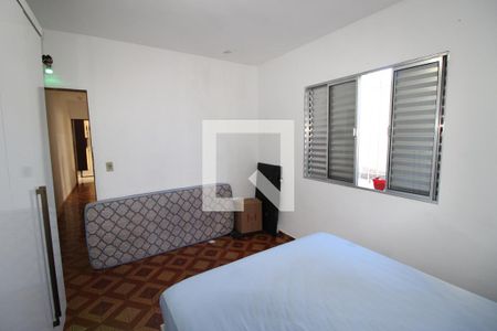Quarto 2 de casa para alugar com 2 quartos, 126m² em Vila Jacuí, São Paulo