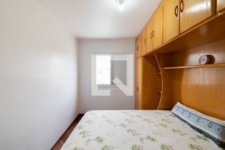 Quarto 1 de apartamento para alugar com 2 quartos, 50m² em Vila Londrina, São Paulo
