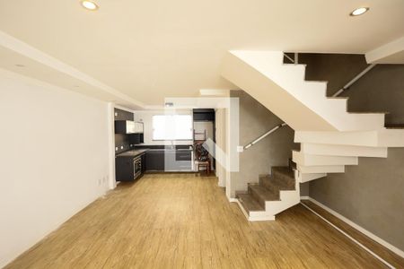 Sala  de casa de condomínio para alugar com 3 quartos, 120m² em Vila do Castelo, São Paulo