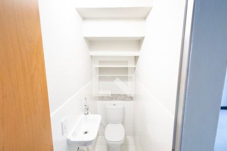 Lavabo de casa de condomínio à venda com 3 quartos, 74m² em Santa Rosa, Belo Horizonte