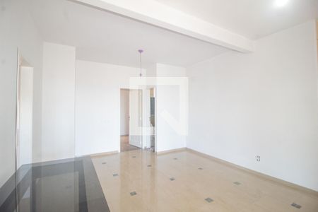 Sala de casa à venda com 3 quartos, 190m² em Vila Nova, Porto Alegre