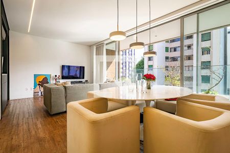 Sala/Cozinha de apartamento à venda com 2 quartos, 118m² em Pinheiros, São Paulo