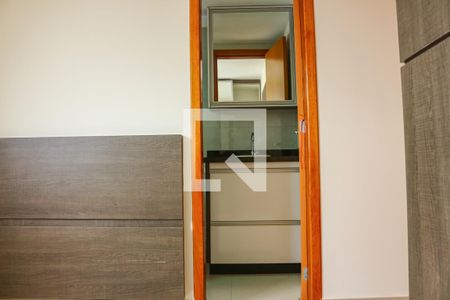 Banheiro de apartamento para alugar com 1 quarto, 52m² em Cidade Satélite São Luiz, Aparecida de Goiânia