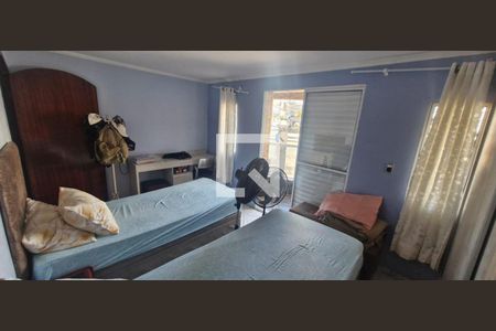 Casa à venda com 4 quartos, 210m² em Vila Silvia, São Paulo