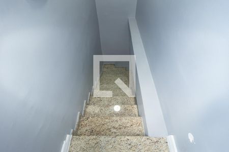 Escada de casa para alugar com 3 quartos, 111m² em Campo Grande, Rio de Janeiro