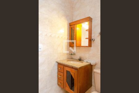 Banheiro de casa para alugar com 2 quartos, 142m² em Jardim Santa Maria, Guarulhos