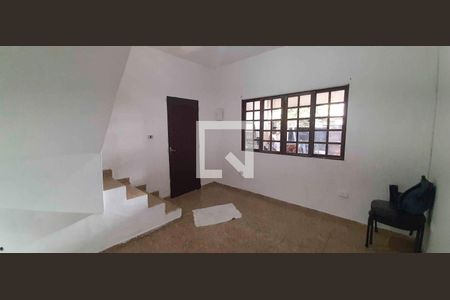 Casa para alugar com 2 quartos, 55m² em Rochdale, Osasco