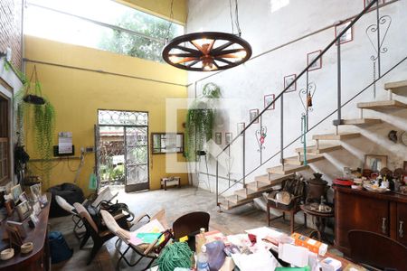 Sala 1 de casa à venda com 2 quartos, 365m² em Vila Ipojuca, São Paulo