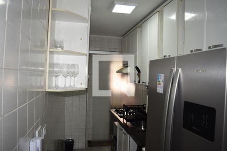 Cozinha de apartamento à venda com 3 quartos, 104m² em Vila Azevedo, São Paulo