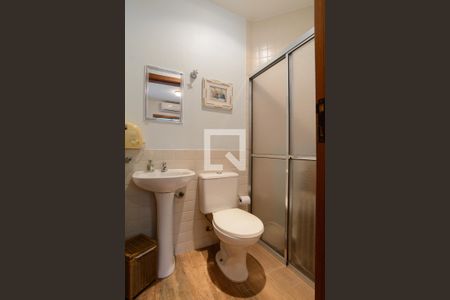 Banheiro de casa de condomínio para alugar com 3 quartos, 395m² em Residencial Quatro (alphaville), Santana de Parnaíba