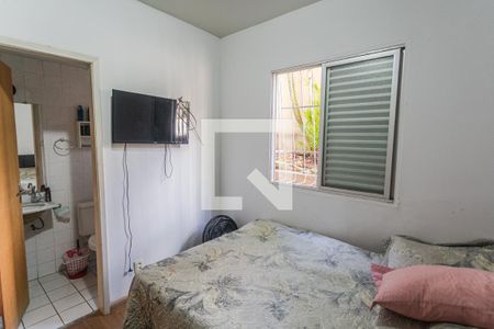 Suíte de apartamento para alugar com 3 quartos, 110m² em Sagrada Família, Belo Horizonte