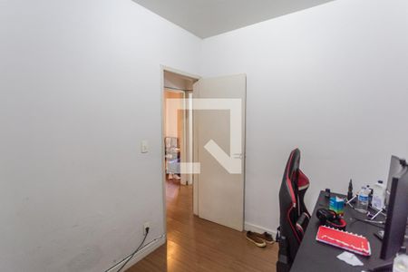 Quarto 1 de apartamento para alugar com 3 quartos, 110m² em Sagrada Família, Belo Horizonte