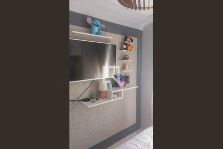 Quarto 1 de apartamento para alugar com 2 quartos, 52m² em Sítio Cercado, Curitiba