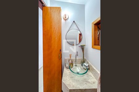 Lavabo de casa à venda com 3 quartos, 380m² em Penha de França, São Paulo