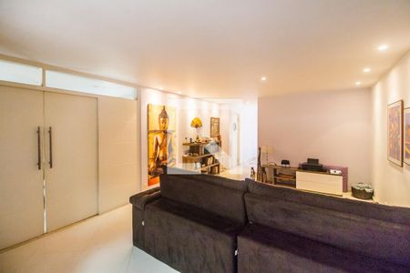 Sala de casa de condomínio à venda com 4 quartos, 230m² em Tamboré, Santana de Parnaíba