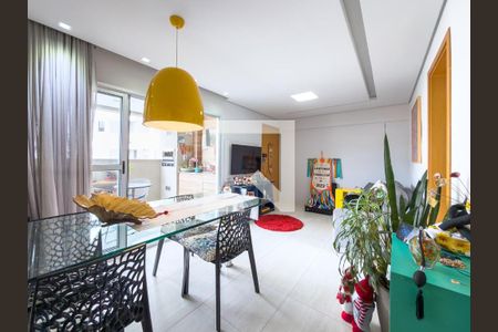 Sala e Varanda de apartamento à venda com 2 quartos, 65m² em Santo Antônio, Belo Horizonte