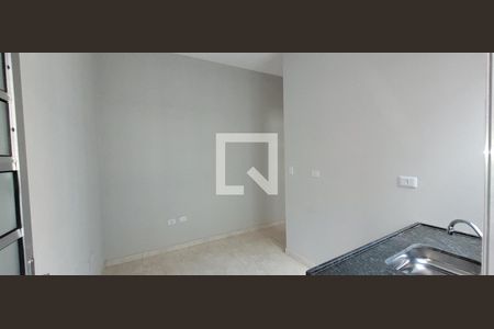 Casa para alugar com 1 quarto, 35m² em Vila Sao Roberto, Itaquaquecetuba