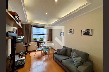 Sala de apartamento à venda com 2 quartos, 80m² em Copacabana, Rio de Janeiro