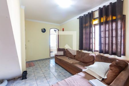 Sala  de casa à venda com 4 quartos, 500m² em Santa Maria, Osasco