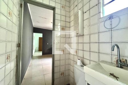 Banheiro 1 de casa para alugar com 3 quartos, 45m² em Planalto Paulista, São Paulo