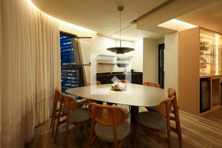 Sala de jantar  de apartamento para alugar com 3 quartos, 134m² em Chácara Santo Antônio (zona Sul), São Paulo