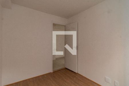 Quarto 2 de apartamento para alugar com 2 quartos, 33m² em Parque Industrial Tomas Edson, São Paulo