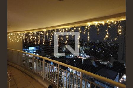 Apartamento à venda com 3 quartos, 117m² em Vila Yara, São Paulo