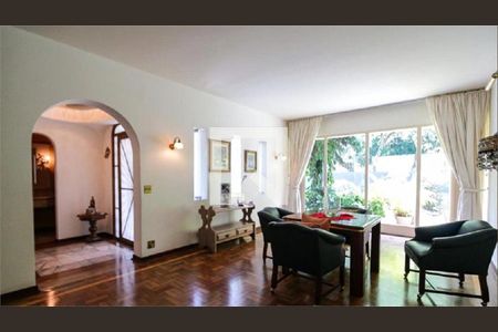 Casa à venda com 3 quartos, 390m² em Planalto Paulista, São Paulo