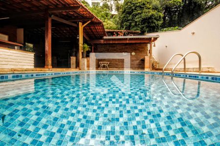 Piscina de casa de condomínio à venda com 5 quartos, 315m² em Res Jambreiro, Nova Lima
