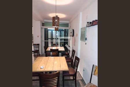 Casa à venda com 5 quartos, 350m² em Cidade Vargas, São Paulo