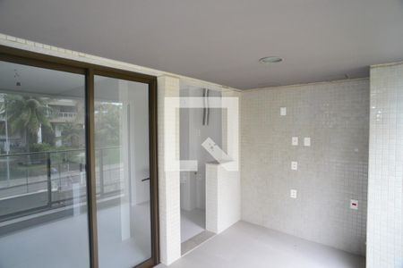 Varanda de apartamento à venda com 4 quartos, 165m² em Barra da Tijuca, Rio de Janeiro