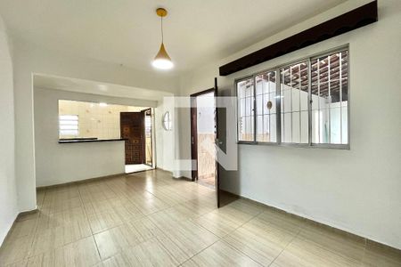 Sala de casa para alugar com 3 quartos, 190m² em Americanópolis, São Paulo