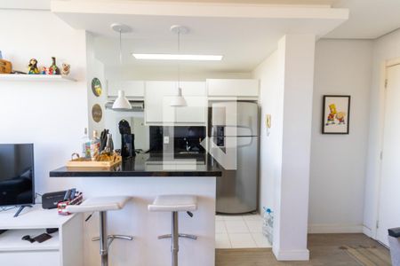 Cozinha e Área de Serviço de apartamento à venda com 2 quartos, 46m² em Cristal, Porto Alegre