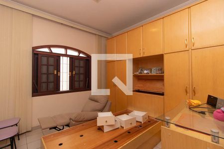 Quarto 1 de casa à venda com 6 quartos, 400m² em Vila Sabrina, São Paulo