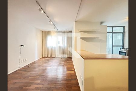 Sala de apartamento para alugar com 2 quartos, 67m² em Vila Nova Conceição, São Paulo