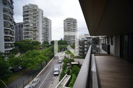 Varanda de apartamento à venda com 2 quartos, 200m² em Barra da Tijuca, Rio de Janeiro