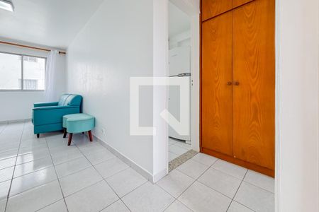 Corredor de apartamento para alugar com 1 quarto, 52m² em Liberdade, São Paulo
