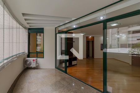 Apartamento à venda com 4 quartos, 130m² em Moema, São Paulo