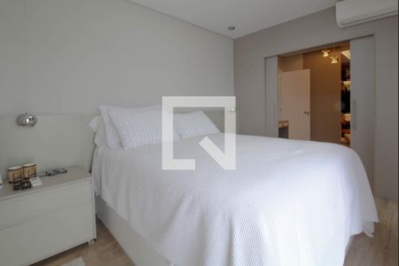 Suíte Master de apartamento à venda com 3 quartos, 200m² em Vila Andrade, São Paulo