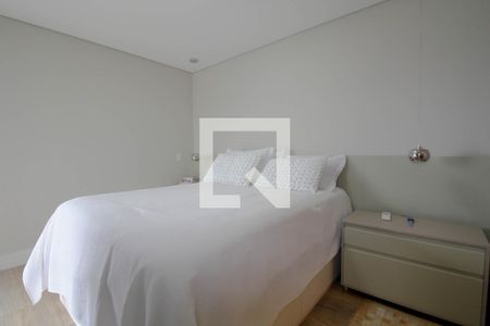 Suíte Master de apartamento à venda com 3 quartos, 200m² em Vila Andrade, São Paulo