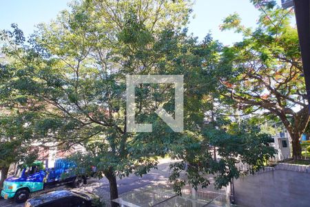 Varanda _Vista  de apartamento para alugar com 3 quartos, 111m² em Petrópolis, Porto Alegre