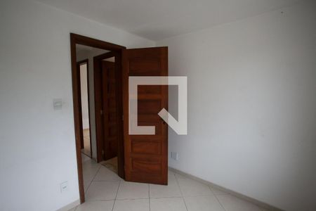 Quarto 2 de apartamento à venda com 3 quartos, 60m² em Taquara, Rio de Janeiro