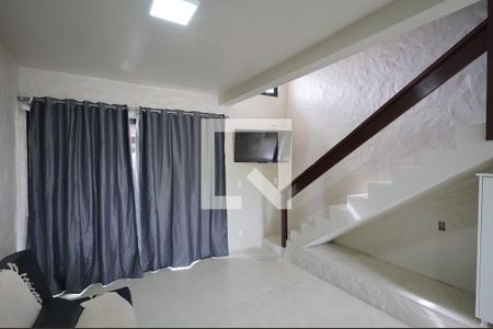 Sala de apartamento para alugar com 2 quartos, 73m² em Ponta das Canas, Florianópolis