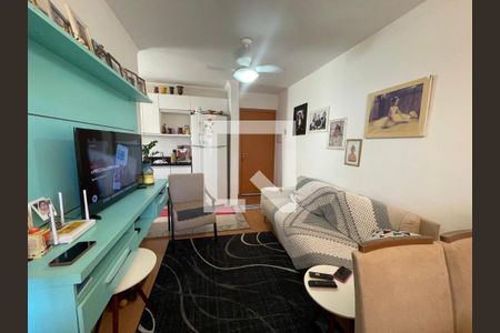 Sala de TV de apartamento à venda com 2 quartos, 44m² em Vila Rosa, Novo Hamburgo