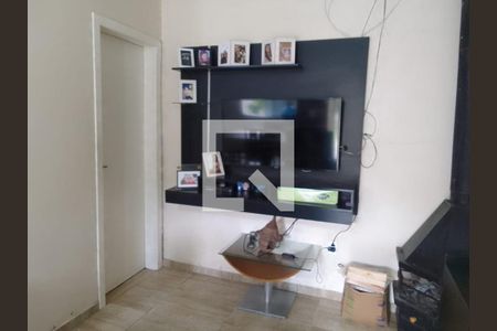 Casa à venda com 6 quartos, 300m² em Harmonia, Canoas