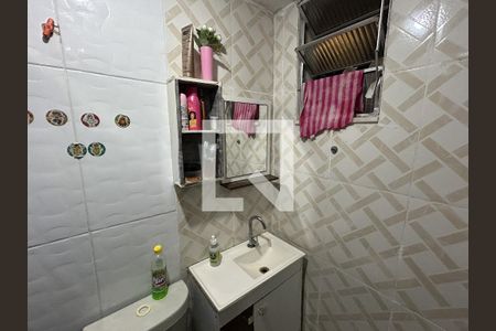 Banheiro de casa à venda com 1 quarto, 40m² em Inhaúma, Rio de Janeiro