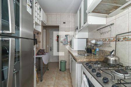 Cozinha de apartamento à venda com 3 quartos, 86m² em São João, Porto Alegre
