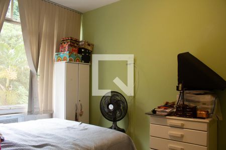 Quarto 1 de apartamento à venda com 2 quartos, 60m² em Copacabana, Rio de Janeiro